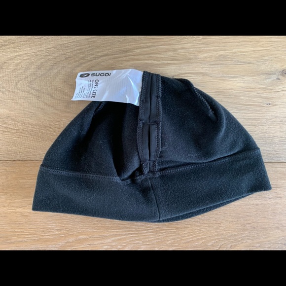 Sugoi Sport Beanie for Running, Bicycling, Hiking etc with Ponytail Opening - Picture 5 of 7